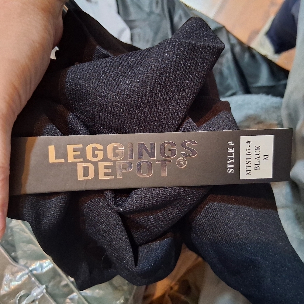 Leggings Depot Black Medium Shapewear - Picture 3 of 5